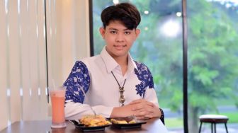 Non-Muslim, Aktor Steavi Gilbert Siregar Ikut Bahagia Sambut Lebaran