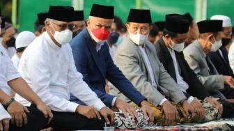 Suasana Shalat Id di Simpanglima Menggembirakan