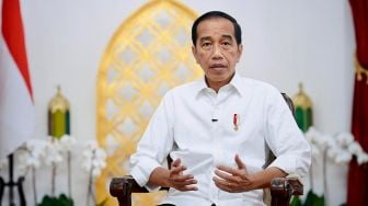 Jokowi Izinkan Buka Masker di Luar Ruangan, Satgas Covid-19 Akan Revisi Aturan Protokol Kesehatan