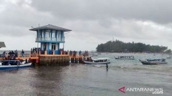 Tempat Wisata di Pesisir Selatan Mulai Dipadati Wisatawan