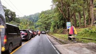 Cerita Pemudik Pekanbaru Terjebak Macet Belasan Jam Menuju Sumbar