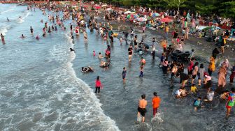 Jangan Sampai Wisata Berubah Jadi Petaka, Perhatikan Ini saat Berada di Pantai