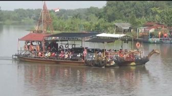 Ratusan Pemudik Gunakan Jasa Angkutan Sungai Jombang-Nganjuk Buat Hindari Kemacetan Jalan
