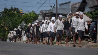 Tradisi Seba, Warga Baduy Jalan Kaki 160 Kilometer Temui Gubernur Banten