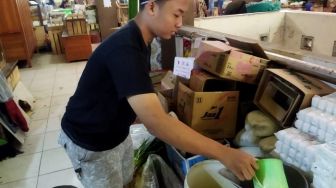 Pasca Lebaran Minyak Goreng di Pasar Muntilan Melimpah, Pedagang: Saya Jual Murah Nggak Laku