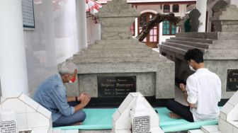 Jauh-jauh Datang ke Makassar, Ganjar Pranowo Sempatkan Ziarah di Makam Pangeran Diponegoro