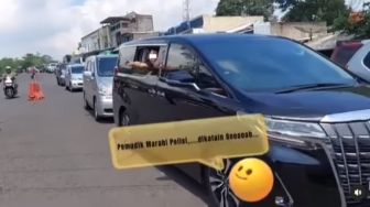 Viral Pemudik dengan Mobil Mewah Murka hingga Teriaki Polisi Bodoh Gegara Tak Terima Pengalihan Arus Balik