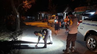Adu Banteng Sesama Roda Dua, Seorang Pemuda Terbakar Tubuhnya