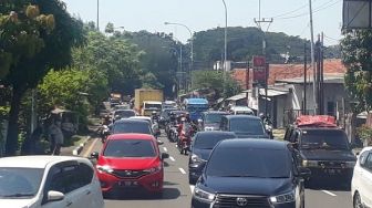 Jalur Arteri Pantura Cirebon Mulai Dipadati Ribuan Kendaraan Arus Balik