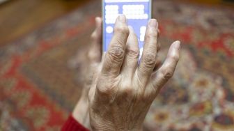 Studi: Generasi Senior Cemas Gunakan Pembayaran Digital