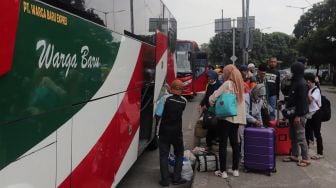 Jelang Libur Nataru, Jumlah Penumpang di Terminal Kampung Rambutan Naik 50 Persen