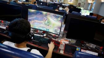 China Perketat Kontrol Internet untuk Anak-anak