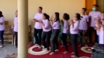 Kali Pertama ke Rumah Pacar, Perempuan Ini Disambut Keluarga hingga Iringan Musik ala Pengantin