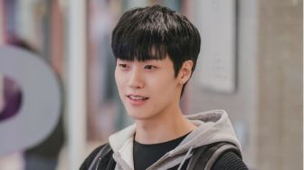 Profil Lee Seung Hyub, Penjual Gukbab Sexy di Drama 'Shooting Stars'