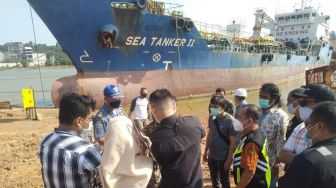 Dituduh Palsukan Dokumen Kapal Tanker Milik Pengusaha Singapura, Agen Kapal di Batam Sebut Proses Jual Beli Legal