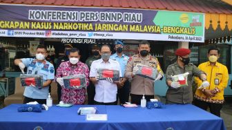 Bea Cukai Bengkalis dan BNNP Riau Gagalkan Penyeludupan 8 Kilogram Sabu