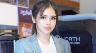 Thailand Punya Madam Pang, Laos Miliki Madam Bo yang Dijuluki Dewi Sepak Bola, Cantik dan Berbakat