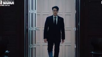 6 Potret So Ji Sub di Doctor Lawyer, Drama Barunya Setelah 4 Tahun Vakum dari Dunia Akting