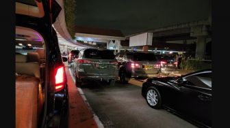 Viral Mobil Dinas TNI AD Jemput Pejabat Bikin Macet Parah Bandara Soetta Berujung Permintaan Maaf