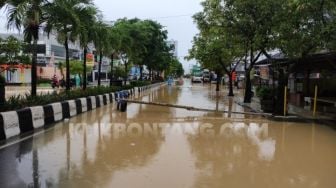 Banjir Sejak Semalam, 2 Jalan Ditutup Sementara di Bontang