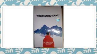 Memaknai Kesucian Cinta Lewat Novel Berhenti di Kamu