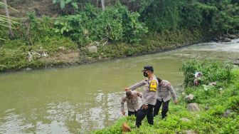 Seorang Pria Tewas Tenggelam di Sungai Cikundul saat Dorong Kayu