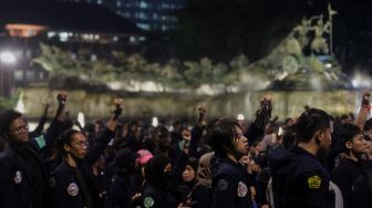 Mahasiswa Peringati Tragedi Trisakti di Kawasan Patung Kuda