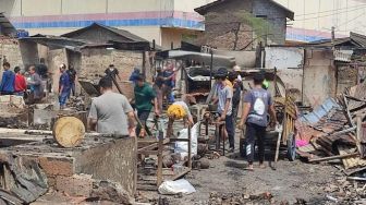 Pj Wali Kota Malang Alokasikan BTT untuk Bantu Pedagang Pasar Comboran Pasca-Kebakaran