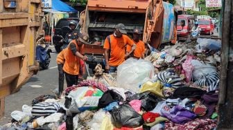 Blokade TPST Piyungan Dibuka, Tumpukan Sampah di Kota Jogja Mulai Diangkut