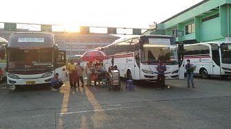 Jelang Mudik Lebaran 2023, Harga Tiket Bus di Terminal Bekasi Merangkak Naik