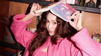 Jessica Bocorkan Alasannya Tinggalkan SNSD Lewat Novel 'Bright'