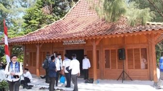 Destinasi Wisata Religi, Pemkab Kepulauan Seribu Resmikan Masjid Makam Sultan Maulana Mahmud Zakaria