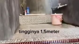 Desain Toilet di Rumah Ini Simpan Sejuta Tanda Tanya, Posisi WC Tinggi Banget