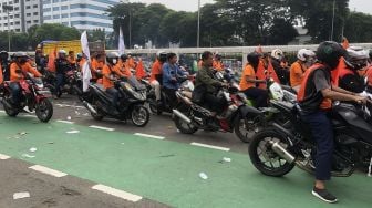 Usai Aksi di Depan DPR, Massa Buruh Bergerak ke GBK Hadiri Puncak May Day Fiesta