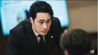 So Ji Sub Bahas Perannya di Drama Terbaru 'Doctor Lawyer'
