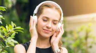 Dampak Positif Mendengarkan Lagu, Ternyata Baik untuk Kesehatan Mental