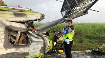 Kecelakaan Maut Bus Ardiansyah di Tol Surabaya-Mojokerto Diduga karena Sopir Ngantuk Hingga Bus Terguling