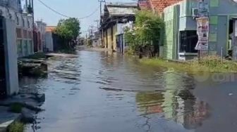 Banjir Rob Melanda Pasuruan, Diperkirakan Terjadi hingga Sepekan ke Depan