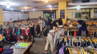 Siap-siap! Baju Thrifting Bakal Dilarang Dijual di E-Commerce