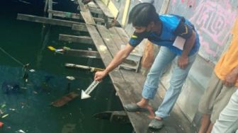 Nelayan di Kota Jayapura Temukan Benda Mengapung Diduga Bangkai Ayam, Saat Diangkat Ada Kaki Manusia