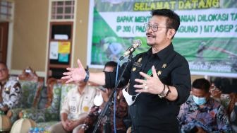 Mentan Syahrul Yasin Limpo Datangi Desa Sumber Jaya Tulang Bawang Barat yang Terjangkit PMK