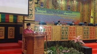 Paripurna Pergantian Ketua DPRD Pekanbaru, Azwendi Sebut Ini