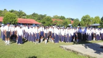 SMP di 3 Kecamatan Kabupaten SBT Masih Ujian Secara Offline