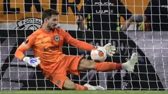 Bawa Eintracht Frankfurt Juara Liga Europa, Kevin Trapp Ogah Disebut Pahlawan