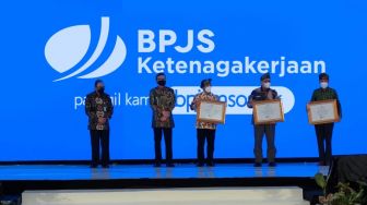 Terus Berikan Kemudahan bagi Peserta, BPJS Ketenagakerjaan Raih Penghargaan ANRI