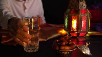 Sengaja Batal Puasa Ramadhan Padahal Tidak Sedang Sakit atau Haid, Boleh Ganti Hari Lain atau Tidak?