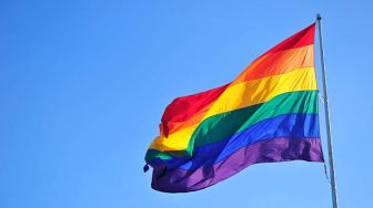 Arti Bendera Pelangi LGBT, Bendera yang Dikibarkan Kedubes Inggris untuk RI