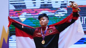 Lifter Indonesia Rahmat Erwin Abdullah Pertahankan Emas SEA Games