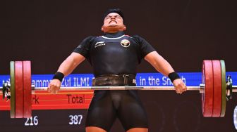 Zul Ilmi Raih Emas 89 Kilogram Angkat Berat