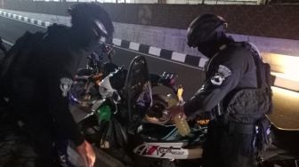 Asyik Transaksi Miras, Seorang Pemuda Diamankan Polisi di Dekat Stasiun Purwosari